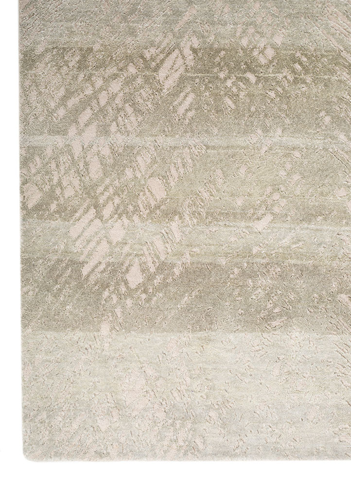 aprezo ivory wool and silk Hand Knotted Rug - Corner