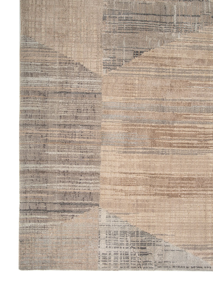 aprezo red and orange wool and bamboo silk Hand Knotted Rug - Corner