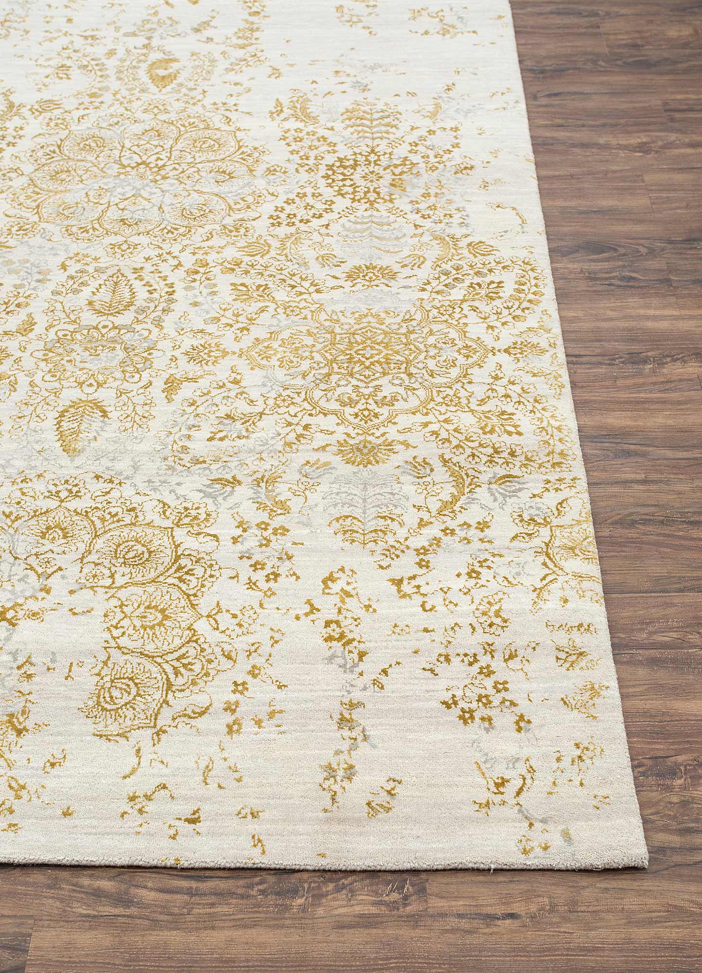 far east ivory wool and bamboo silk Hand Knotted Rug - Corner