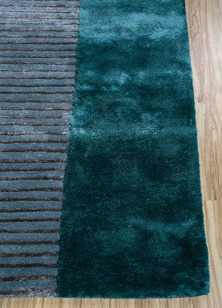 come around multi wool and viscose Hand Tufted Rug - Corner