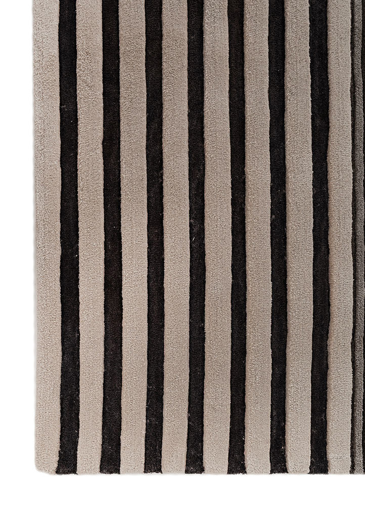 faces ivory wool and viscose Hand Tufted Rug - Corner faces ivory wool and viscose Hand Tufted Rug - Corner