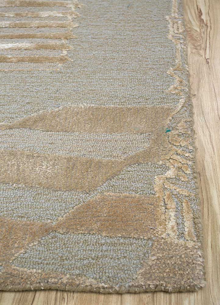 linear gold wool and viscose Hand Tufted Rug - Corner