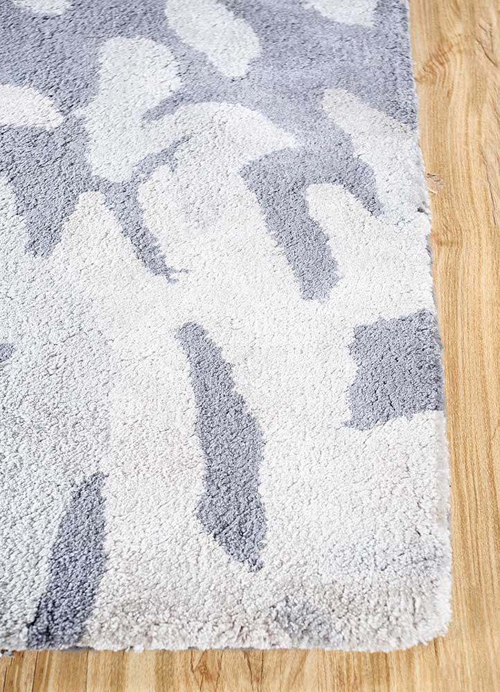 genesis grey and black viscose Hand Tufted Rug - Corner