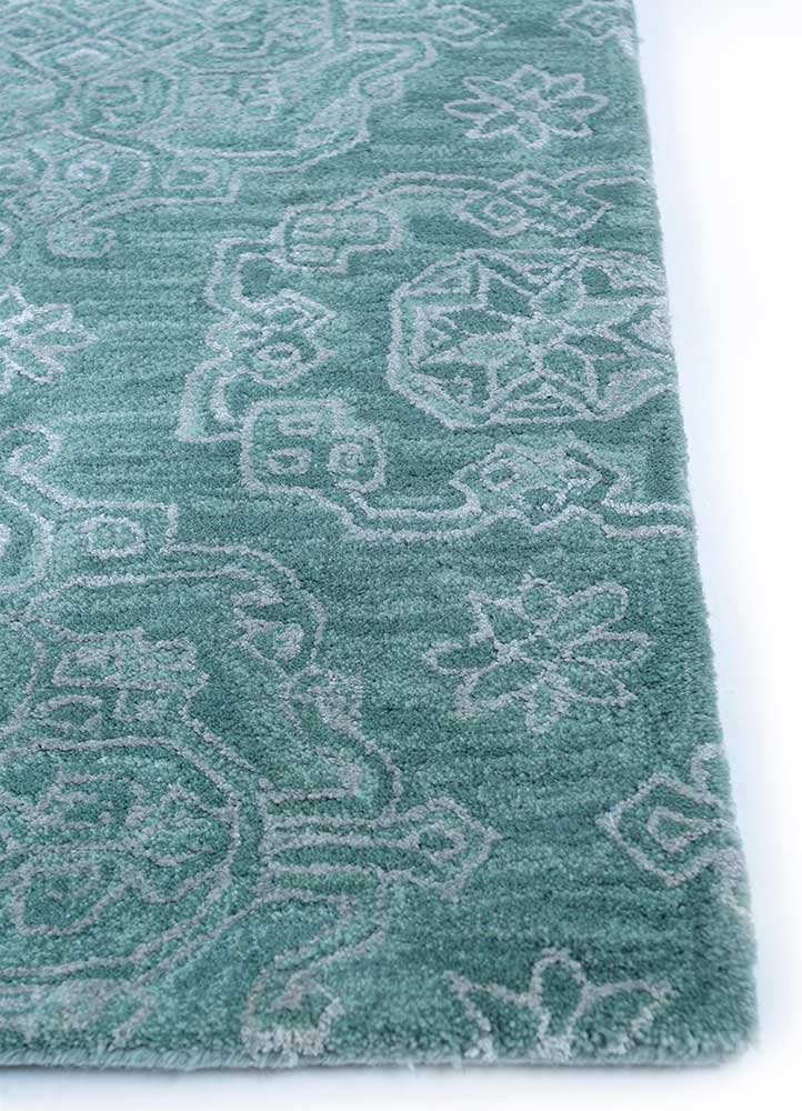 imara green wool and viscose Hand Tufted Rug - Corner