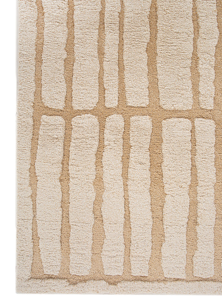 aprezo ivory acrylic Hand Knotted Rug - Corner