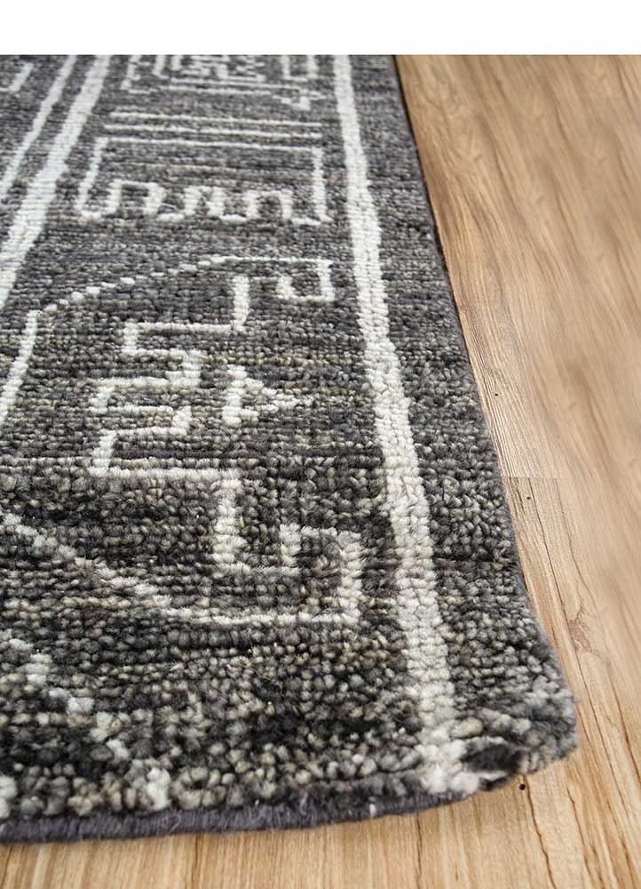 clan blue wool Hand Knotted Rug - Corner