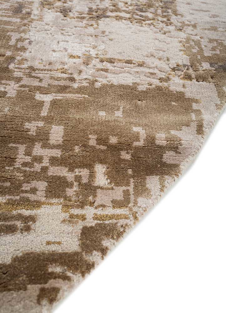 tattvam ivory wool and bamboo silk Hand Knotted Rug - Corner tattvam ivory wool and bamboo silk Hand Knotted Rug - Corner