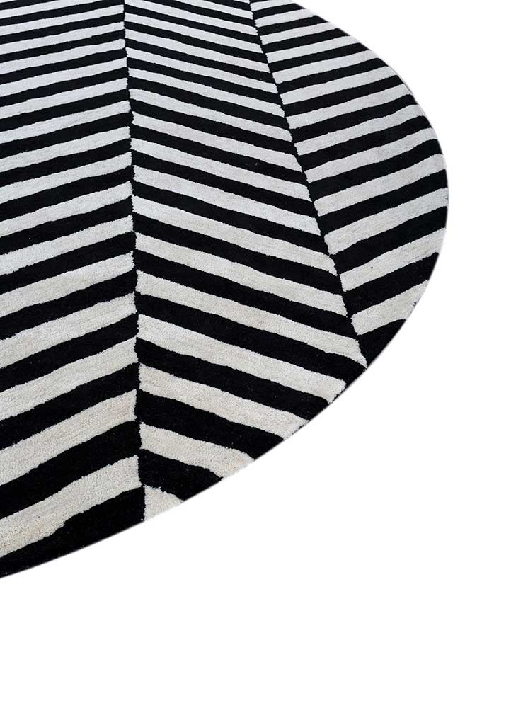 contour grey and black wool Hand Tufted Rug - Corner