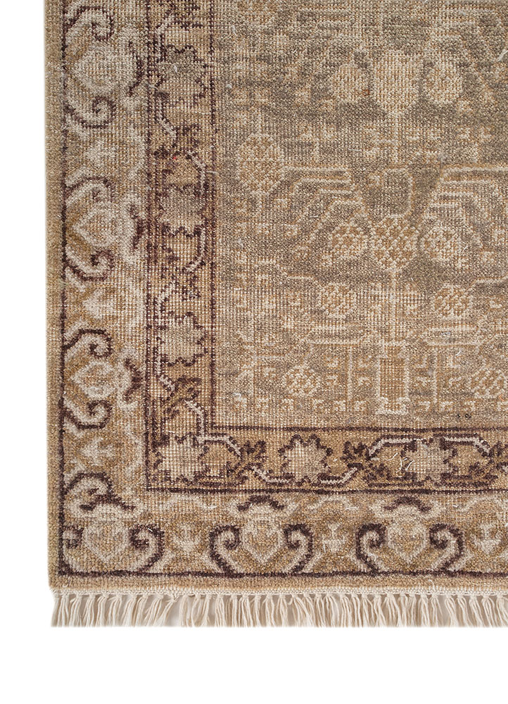 erbe gold wool Hand Knotted Rug - Corner