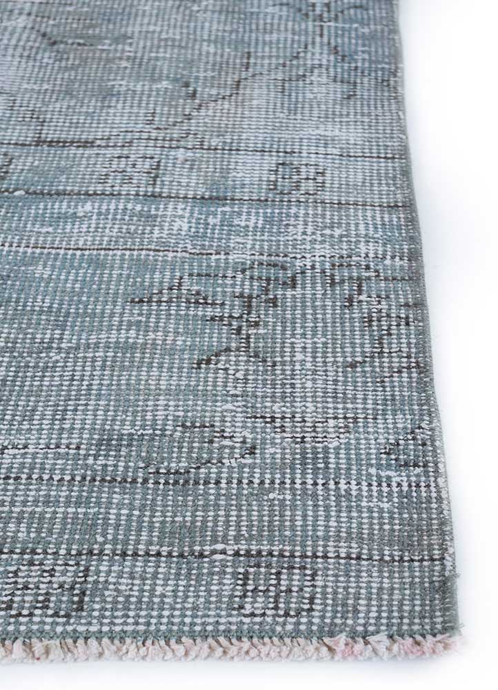 manifest grey and black wool Hand Knotted Rug - Corner