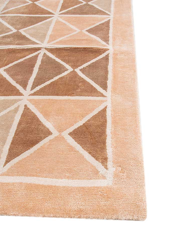 aprezo ivory others Hand Knotted Rug - Corner