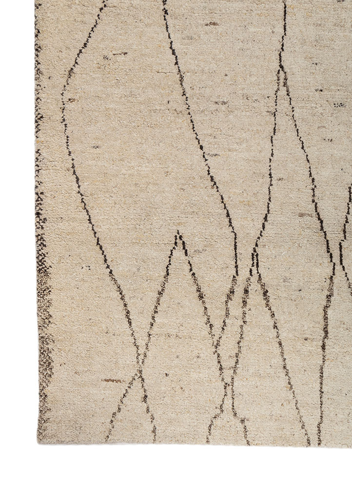 aprezo ivory wool Hand Knotted Rug - Corner