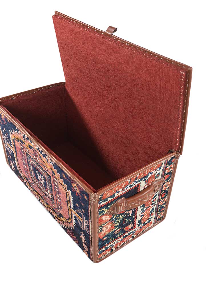 bespoke sile grey and black wool Wooden Furniture Rug - FloorShot bespoke sile grey and black wool Wooden Furniture Rug - FloorShot