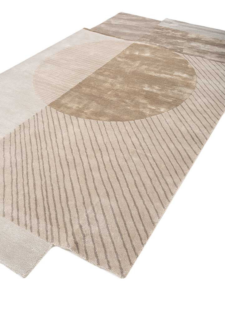 come around ivory wool and viscose Hand Tufted Rug - FloorShot