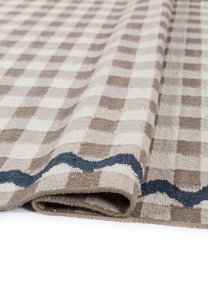 alhambra grey and black wool Flat Weaves Rug - FloorShot