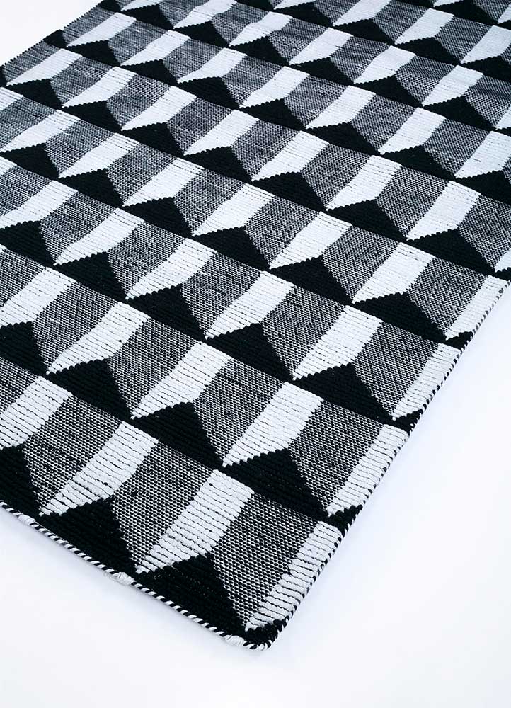 indusbar grey and black wool and viscose Flat Weaves Rug - FloorShot