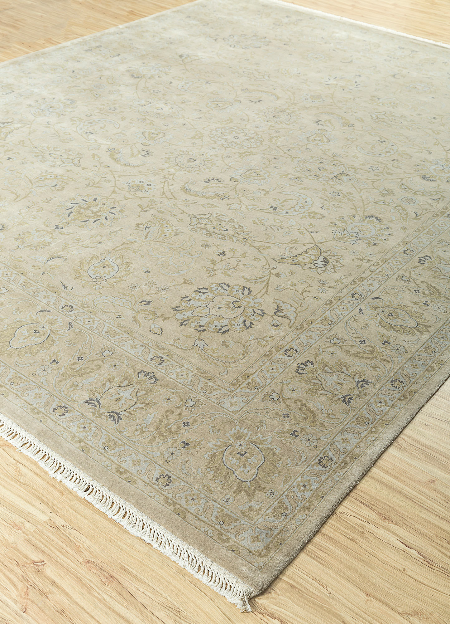 aurora ivory silk Hand Knotted Rug - FloorShot