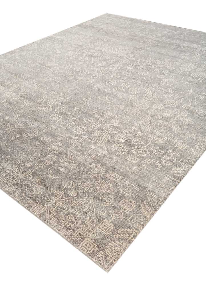 savana grey and black wool Hand Knotted Rug - FloorShot