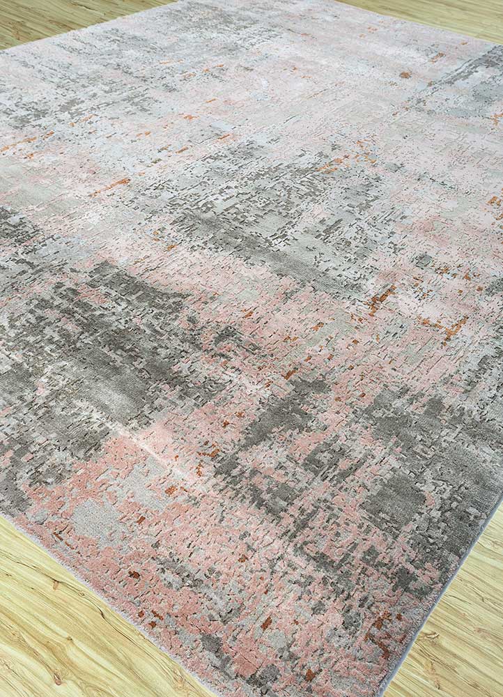 uvenuti ivory wool and bamboo silk Hand Knotted Rug - FloorShot