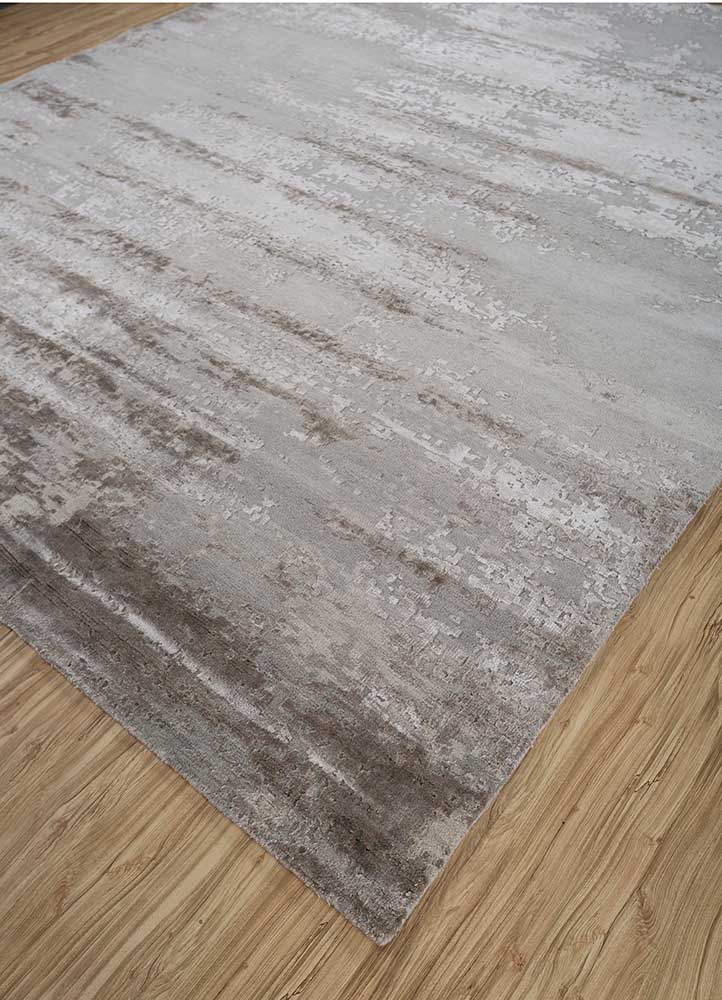 uvenuti ivory wool and bamboo silk Hand Knotted Rug - FloorShot
