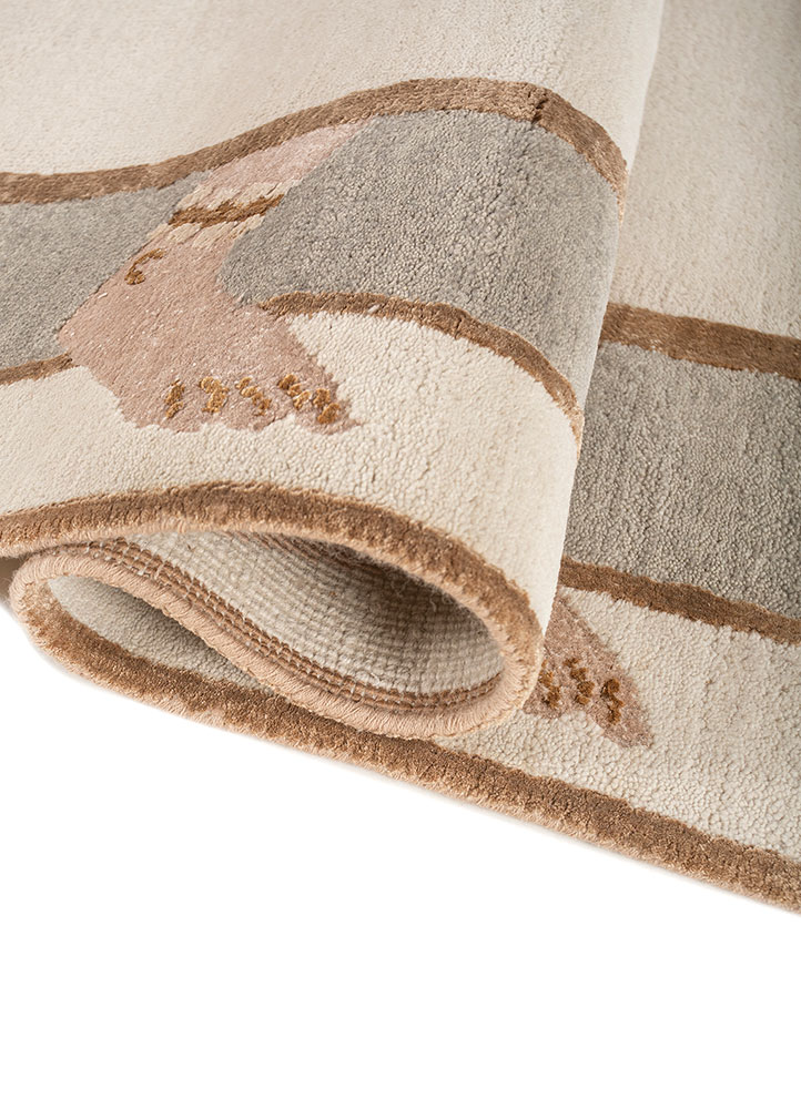 jaipur wunderkammer ivory wool and bamboo silk Hand Knotted Rug - FloorShot