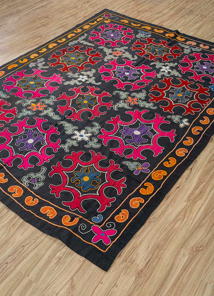 jean grey and black cotton Hand Loom Rug - FloorShot