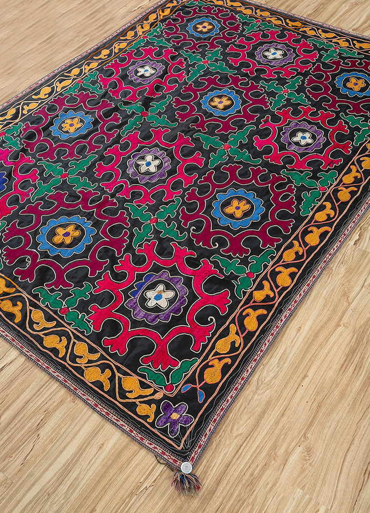 jean grey and black cotton Hand Loom Rug - FloorShot jean grey and black cotton Hand Loom Rug - FloorShot