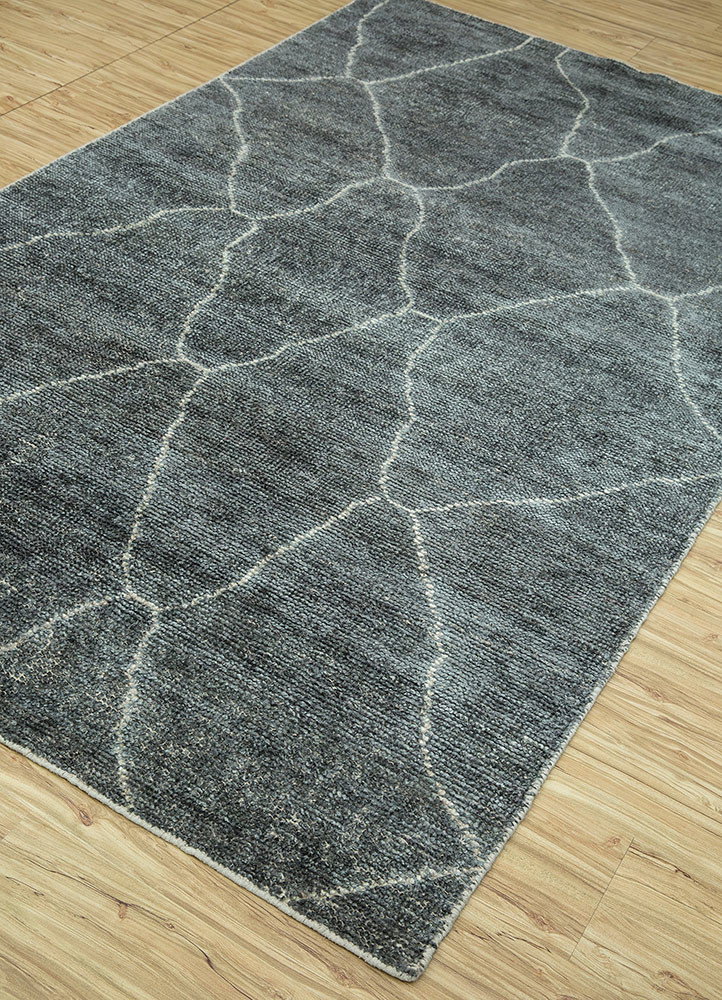 indusbar grey and black viscose hand loom Rug - FloorShot indusbar grey and black viscose hand loom Rug - FloorShot