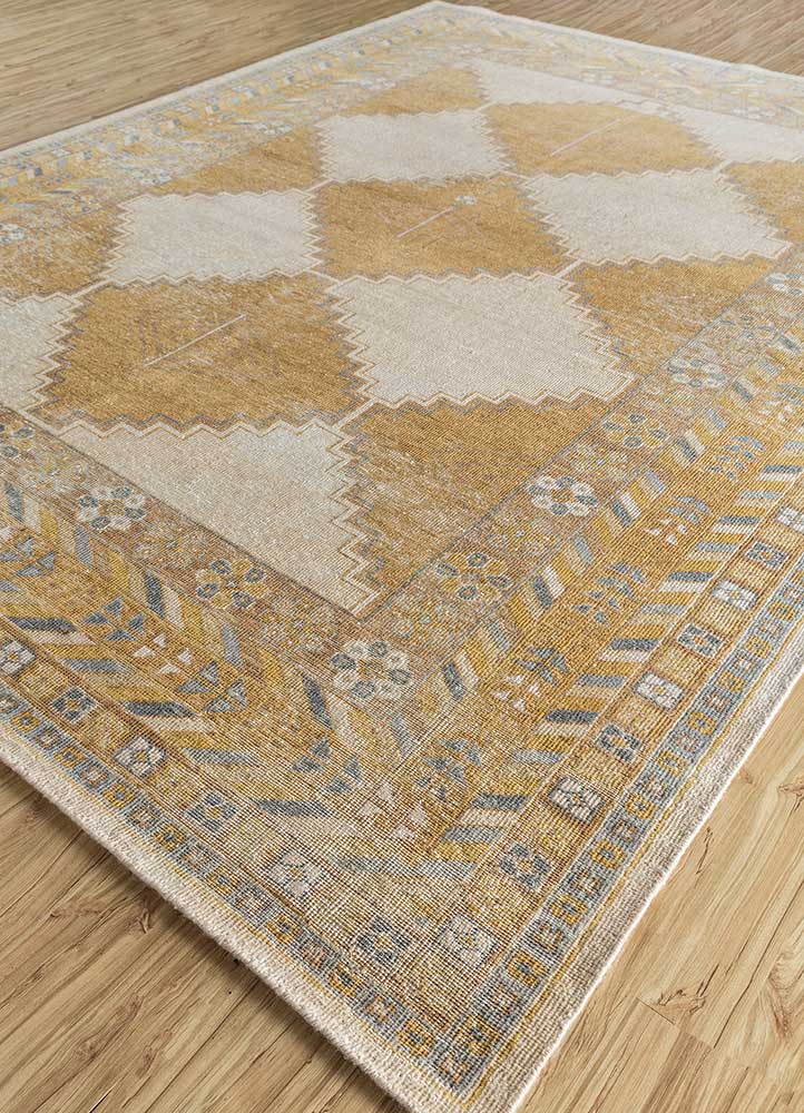 erbe gold wool Hand Knotted Rug - FloorShot