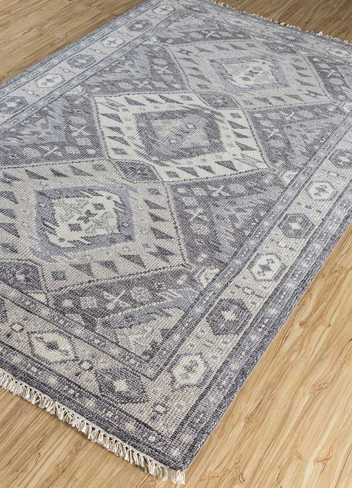savana grey and black wool Hand Knotted Rug - FloorShot