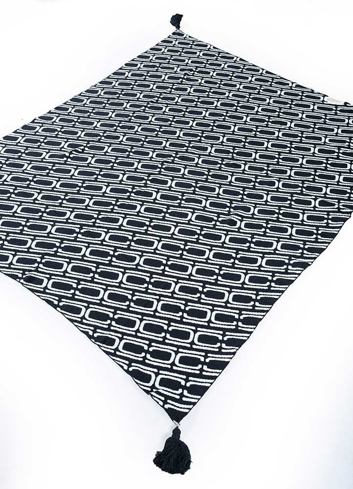 bespoke sile grey and black polyester Hand Loom Rug - FloorShot