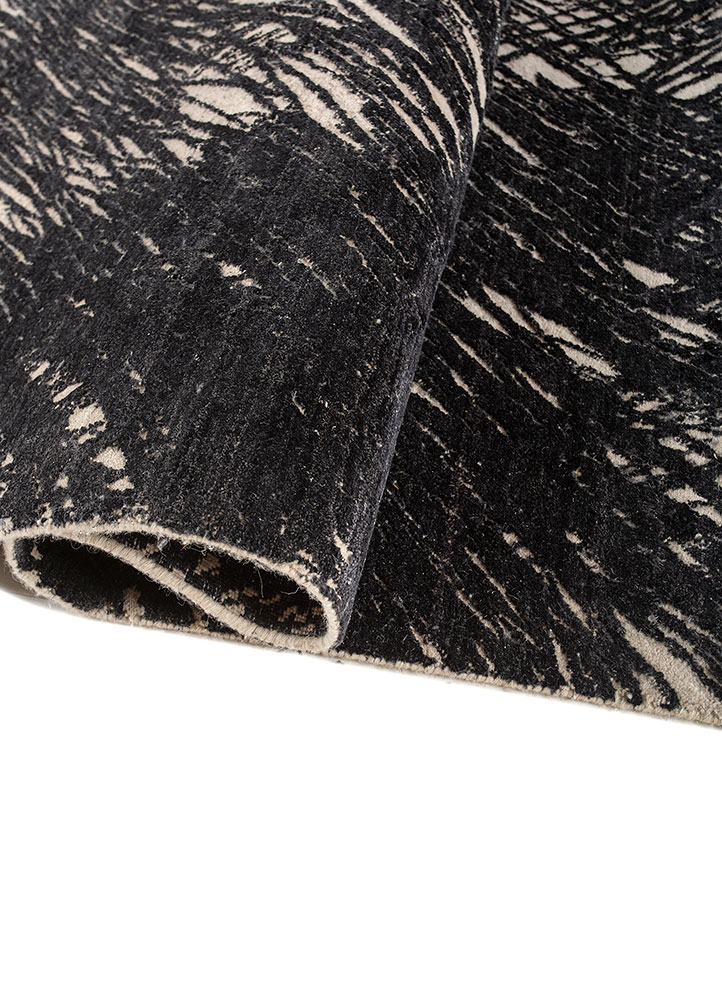 aprezo ivory wool and silk Hand Knotted Rug - FloorShot
