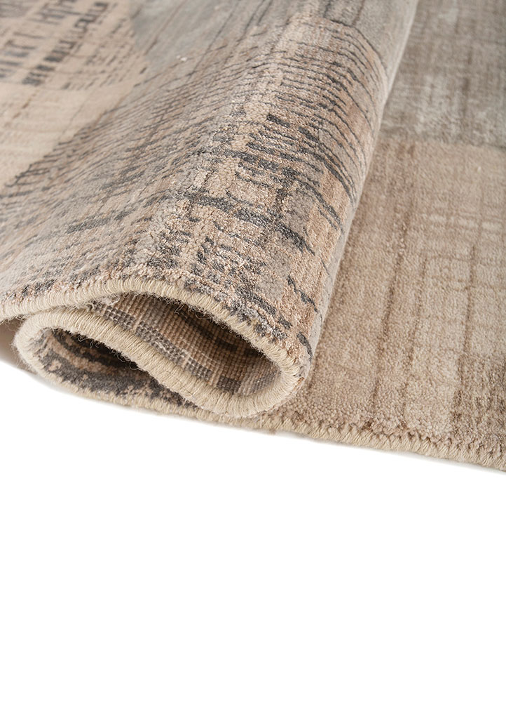 aprezo red and orange wool and bamboo silk Hand Knotted Rug - FloorShot