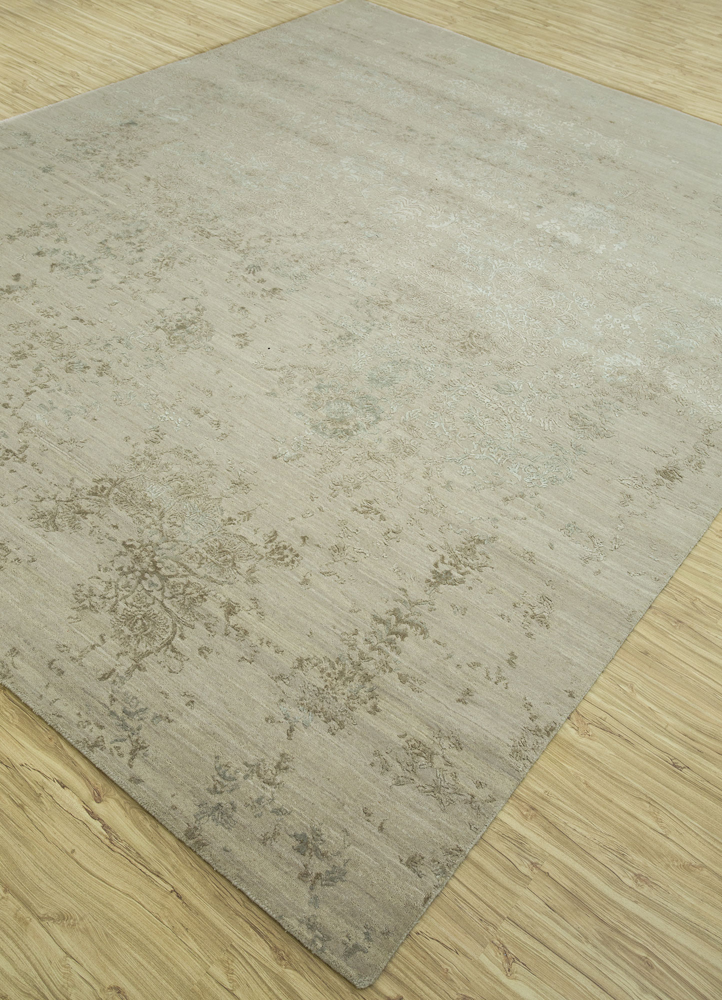 far east ivory wool and bamboo silk Hand Knotted Rug - FloorShot