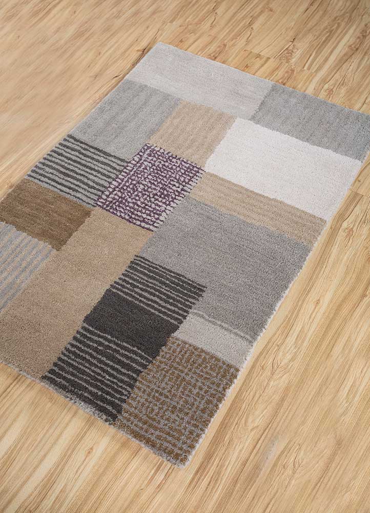 pathways grey and black wool Hand Tufted Rug - FloorShot