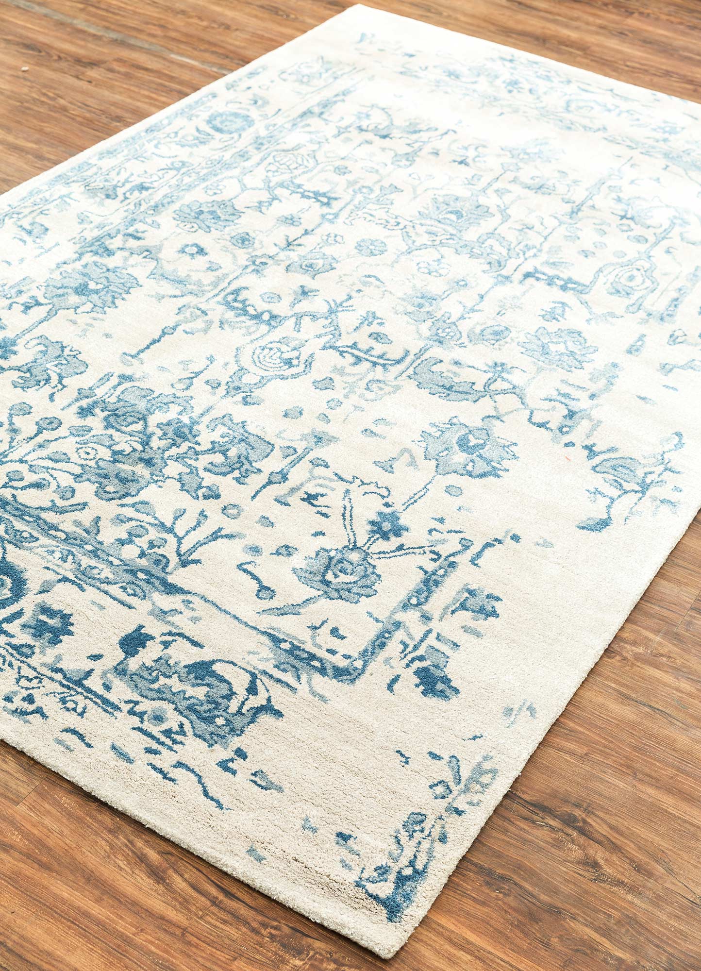 imara blue wool and viscose Hand Tufted Rug - FloorShot