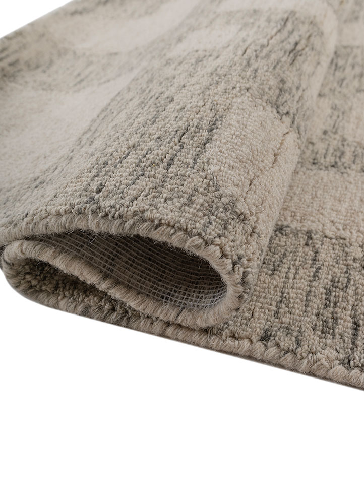 aprezo grey and black wool Hand Tufted Rug - FloorShot