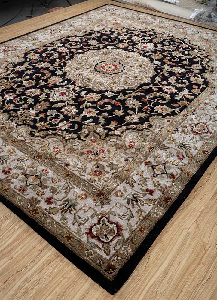 kasbah grey and black wool and viscose Hand Tufted Rug - FloorShot
