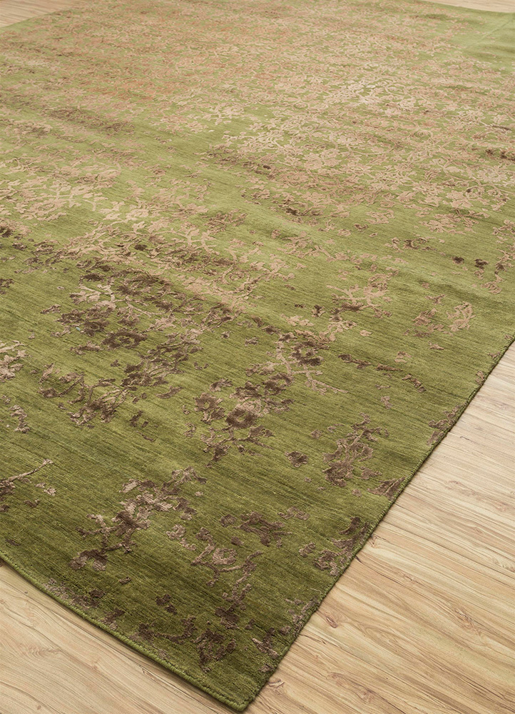 far east green wool and viscose Hand Knotted Rug - FloorShot