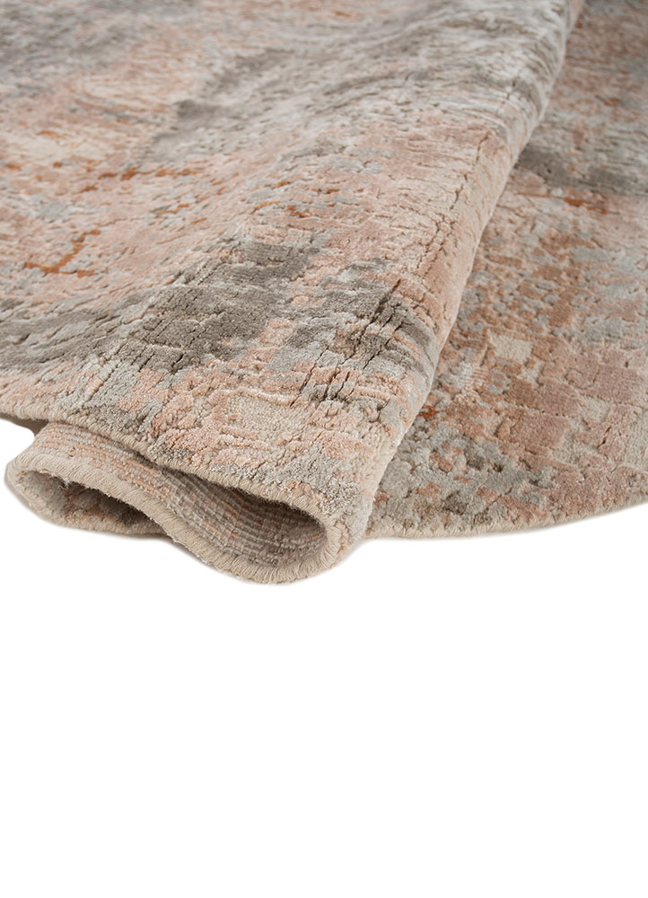 uvenuti ivory wool and bamboo silk Hand Knotted Rug - FloorShot