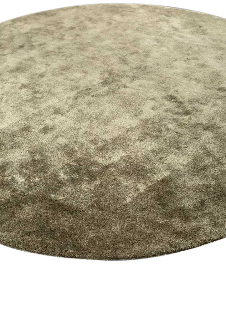 come around green viscose Hand Tufted Rug - FloorShot