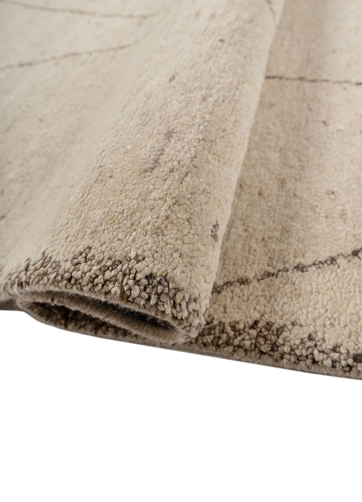 aprezo ivory wool Hand Knotted Rug - FloorShot