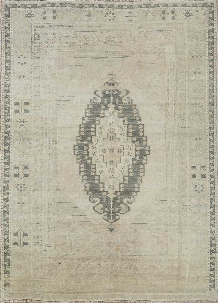 vintage beige and brown wool Hand Knotted Rug - HeadShot vintage beige and brown wool Hand Knotted Rug - HeadShot