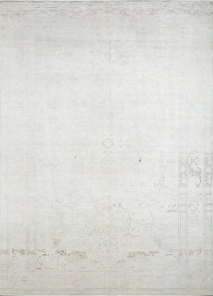 vintage ivory wool Hand Knotted Rug - HeadShot vintage ivory wool Hand Knotted Rug - HeadShot