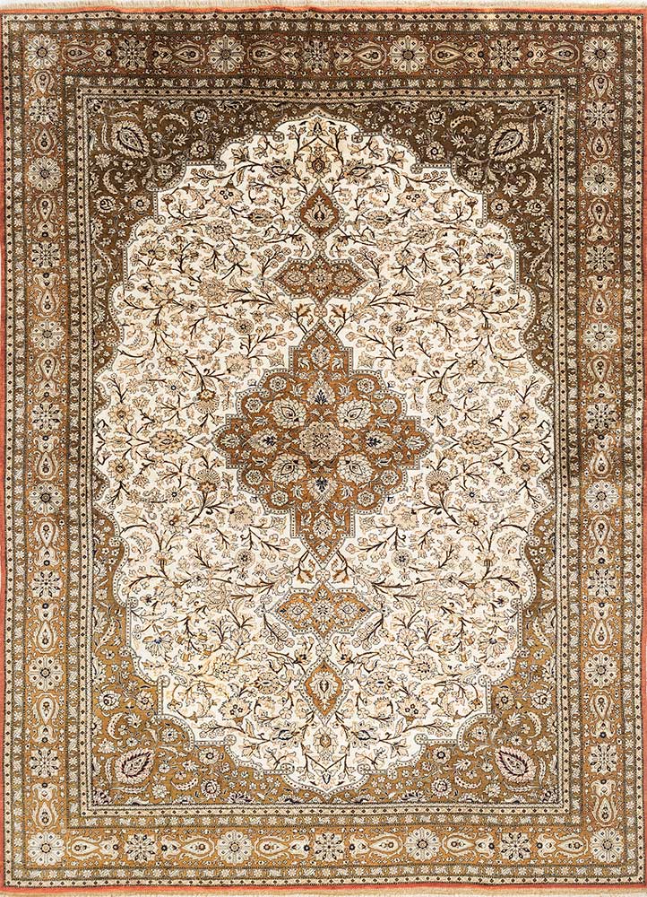 gulmarg ivory silk Hand Knotted Rug - HeadShot