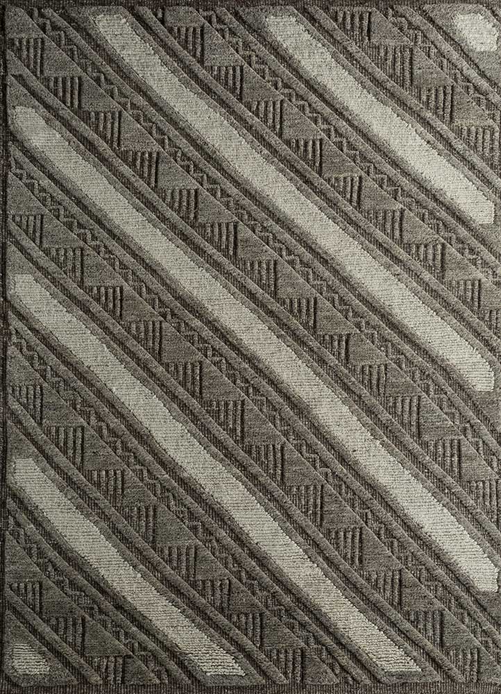 clan grey and black wool Hand Knotted Rug - HeadShot