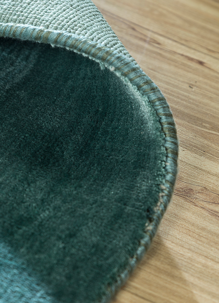 basis green viscose Hand Loom Rug - Loom