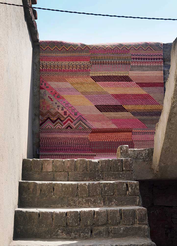 manchaha pink and purple wool and bamboo silk Hand Knotted Rug - Loom