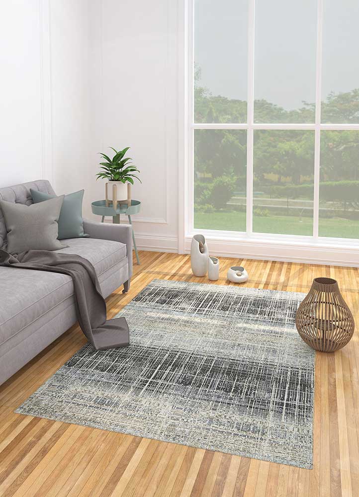 uvenuti grey and black wool and bamboo silk Hand Knotted Rug - Loom
