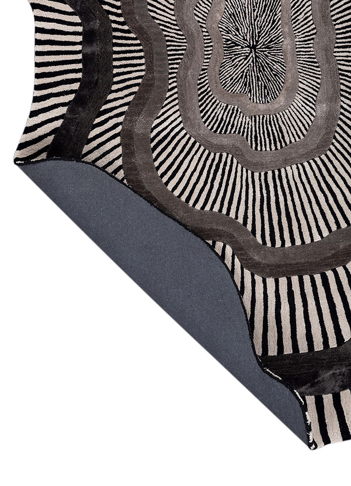 adrift grey and black wool and viscose Hand Tufted Rug - Perspective